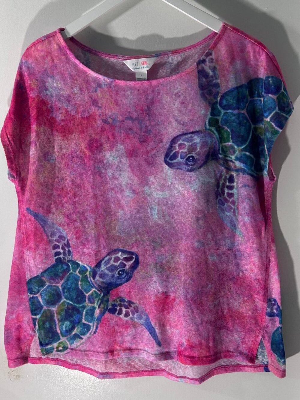 Art & Sol Sea Turtle Print Pink Top Beach Coastal Florida Short Sleeve Size L